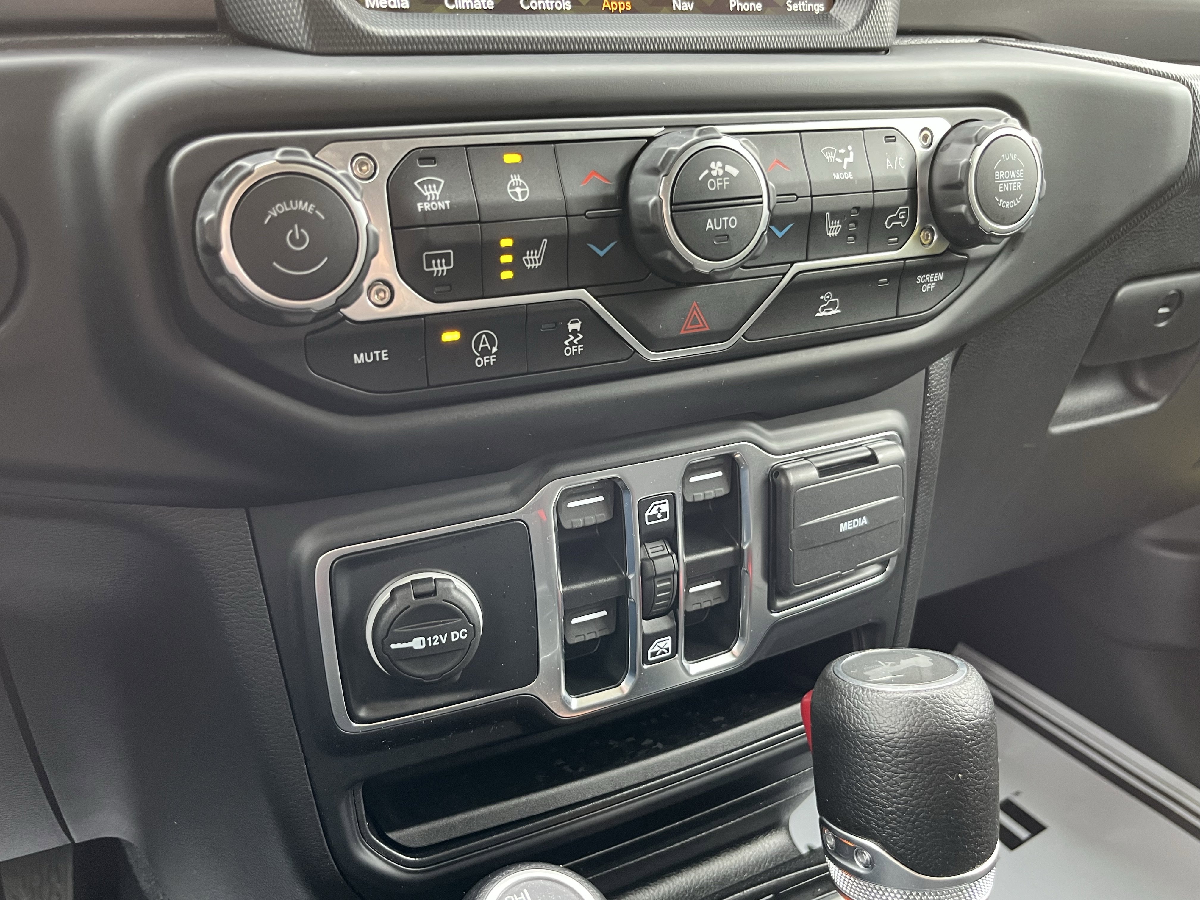 Used 2022 Jeep Wrangler Unlimited Sport image 23