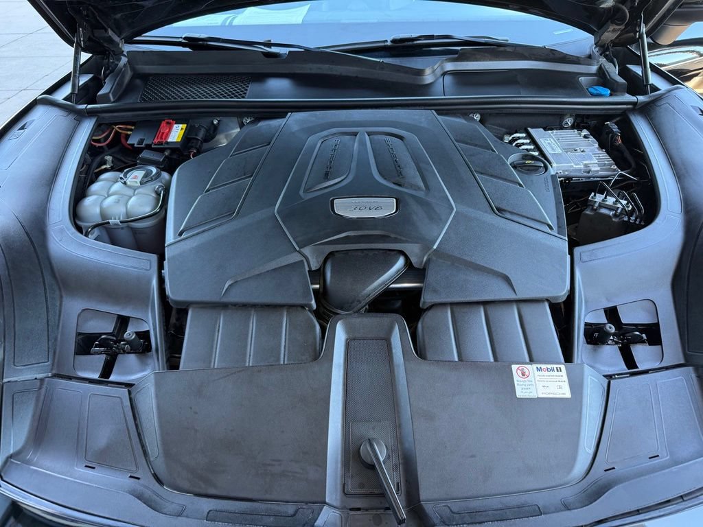Used 2020 Porsche Cayenne AWD/4WD image 15