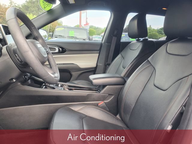 Used 2023 Jeep Compass Limited AWD/4WD image 9