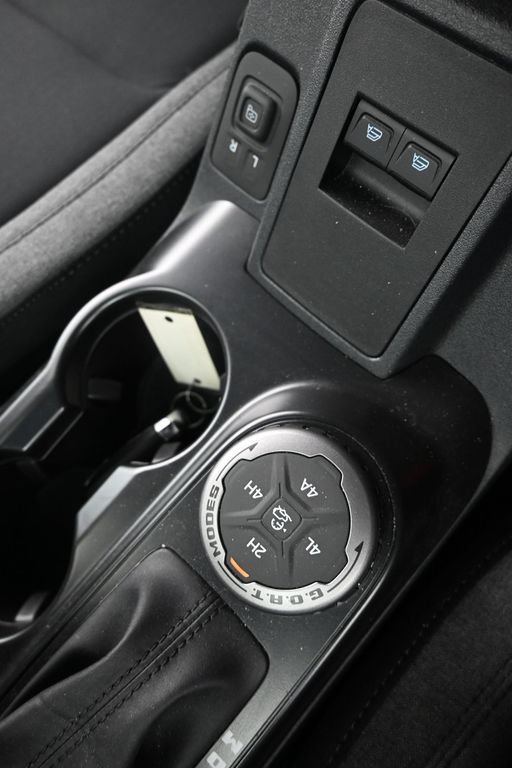 Used 2026 Ford Bronco 2-Door w/ Sasquatch Package AWD/4WD image 34