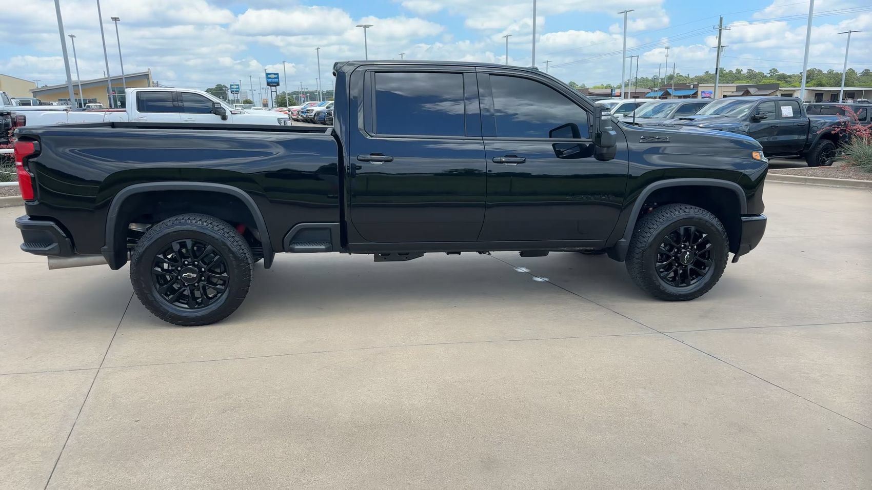 Used 2026 Chevrolet Silverado 2500 LTZ w/ Trail Boss Package AWD/4WD image 2