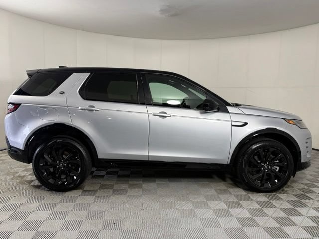 New 2025 Land Rover Discovery Sport Dynamic SE AWD/4WD image 9