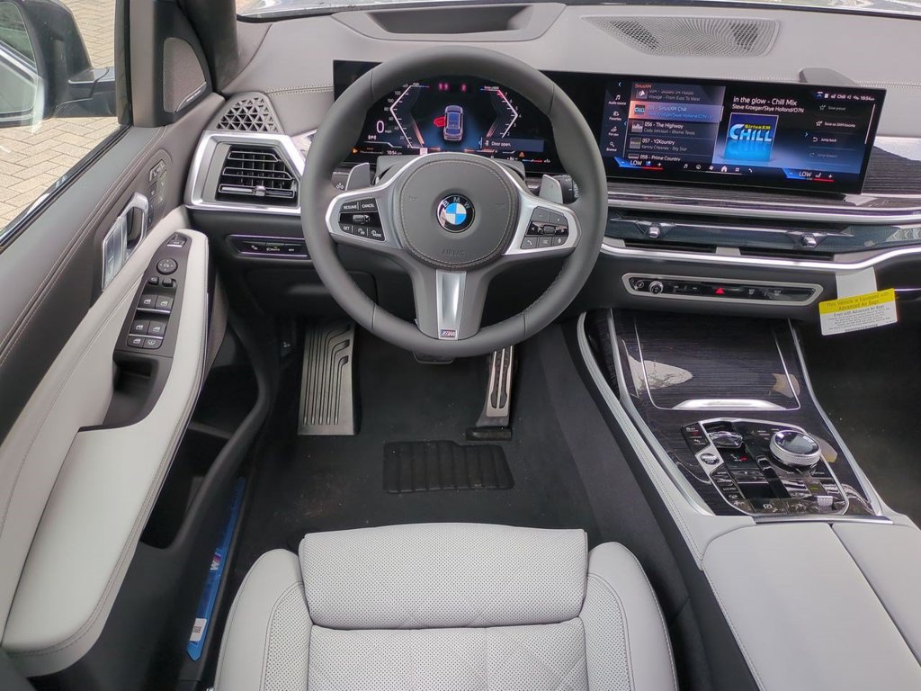 New 2027 BMW X7 xDrive40i w/ Executive Package AWD/4WD image 16