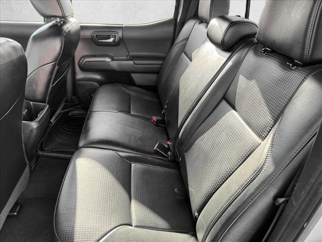 Used 2019 Toyota Tacoma TRD Off-Road image 15