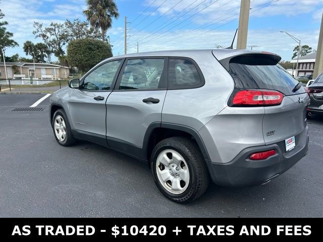 Used 2017 Jeep Cherokee Sport image 4