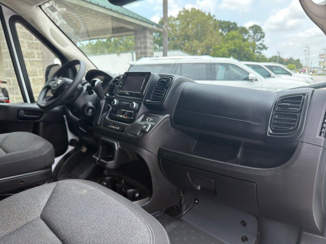 Used 2025 RAM ProMaster 2500 w/ Convenience Group FWD image 17