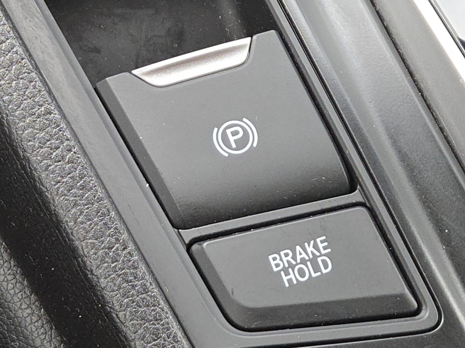 Used 2018 Honda CR-V LX image 32