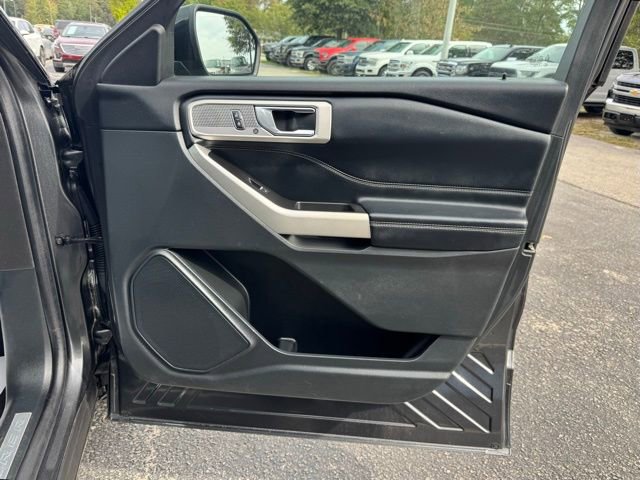 Used 2020 Ford Explorer Limited w/ Class III Trailer Tow Package image 10