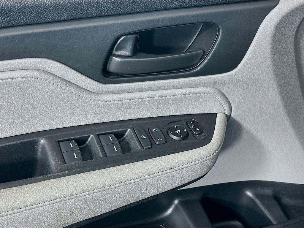 Used 2019 Honda Odyssey EX image 17