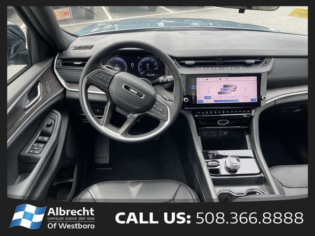 New 2026 Jeep Grand Cherokee Limited AWD/4WD image 19