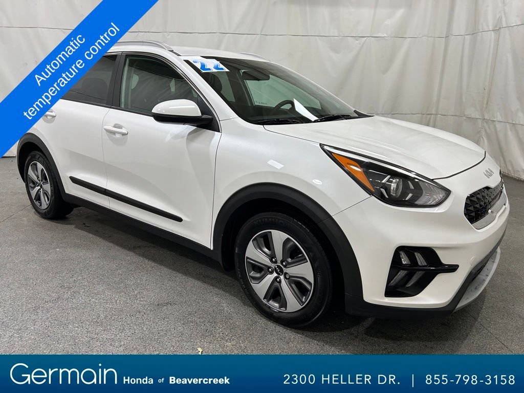Used 2022 Kia Niro LX image 2