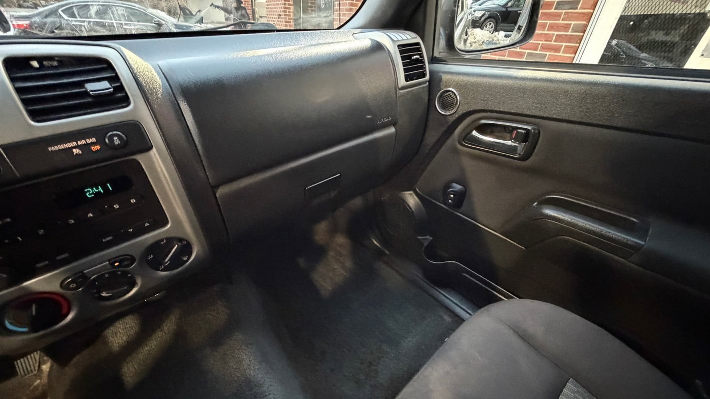 Used 2012 GMC Canyon W/T AWD/4WD image 13
