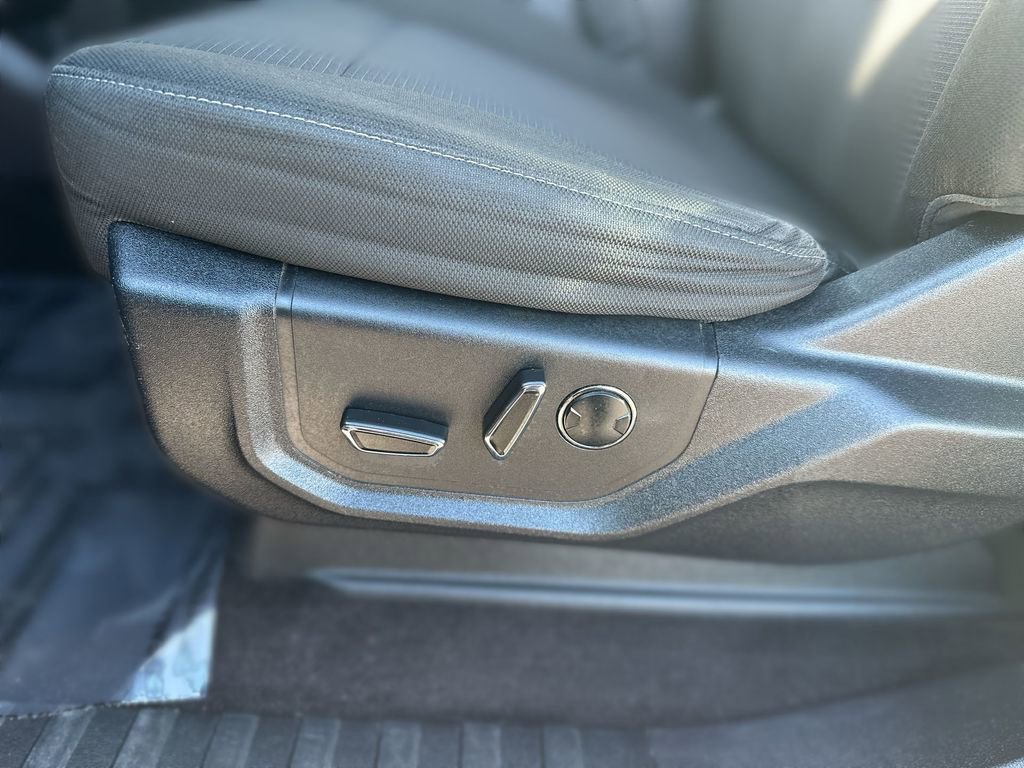 Used 2016 Ford F150 XLT w/ Equipment Group 302A Luxury image 14