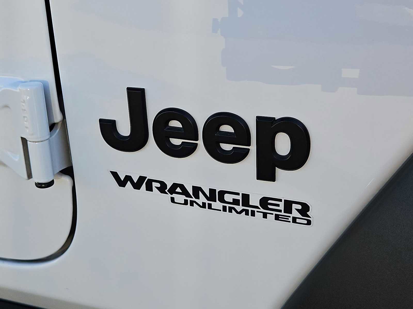 Used 2021 Jeep Wrangler Unlimited Sport image 12