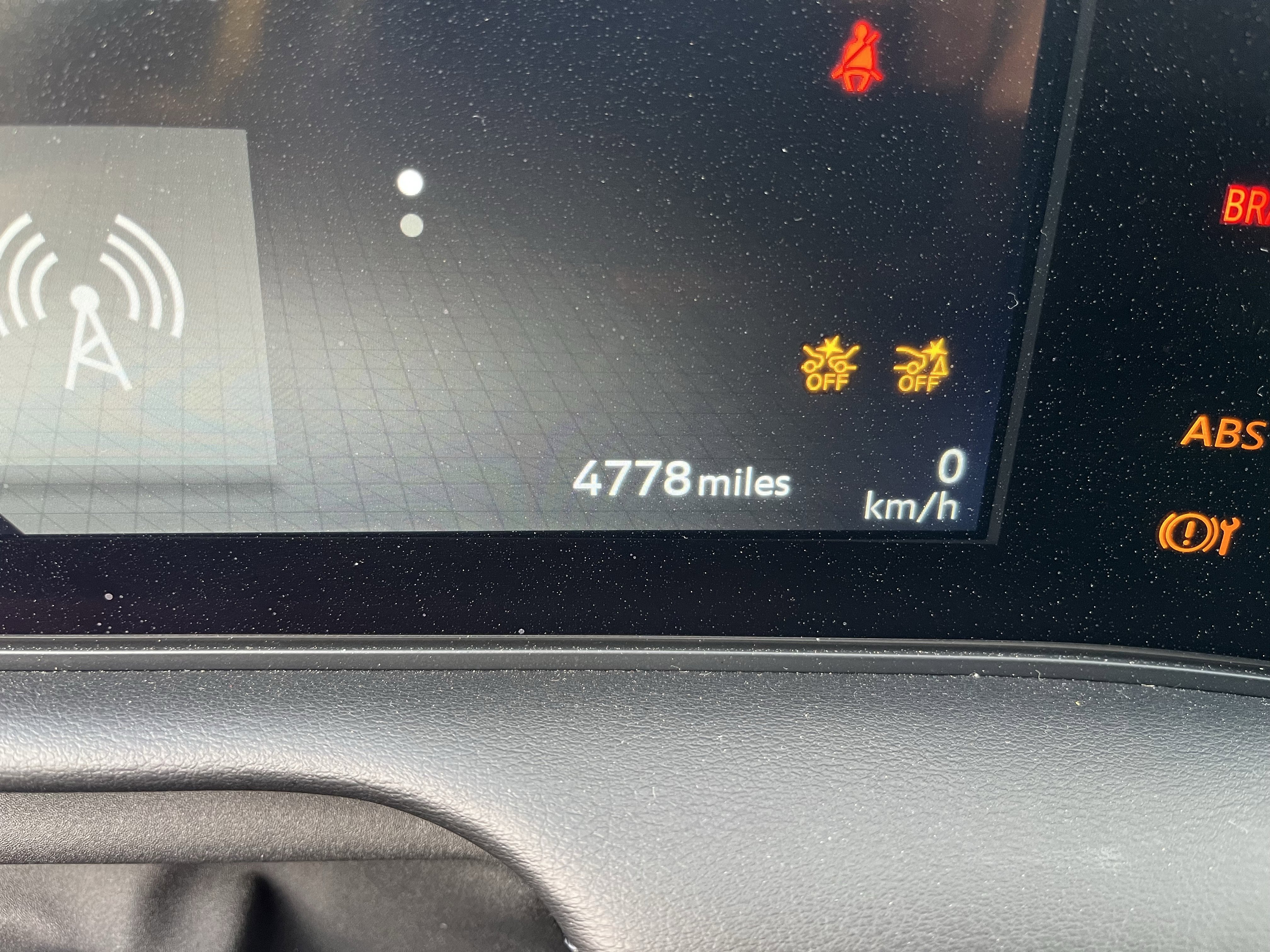 Certified 2025 Nissan Ariya AWD image 3