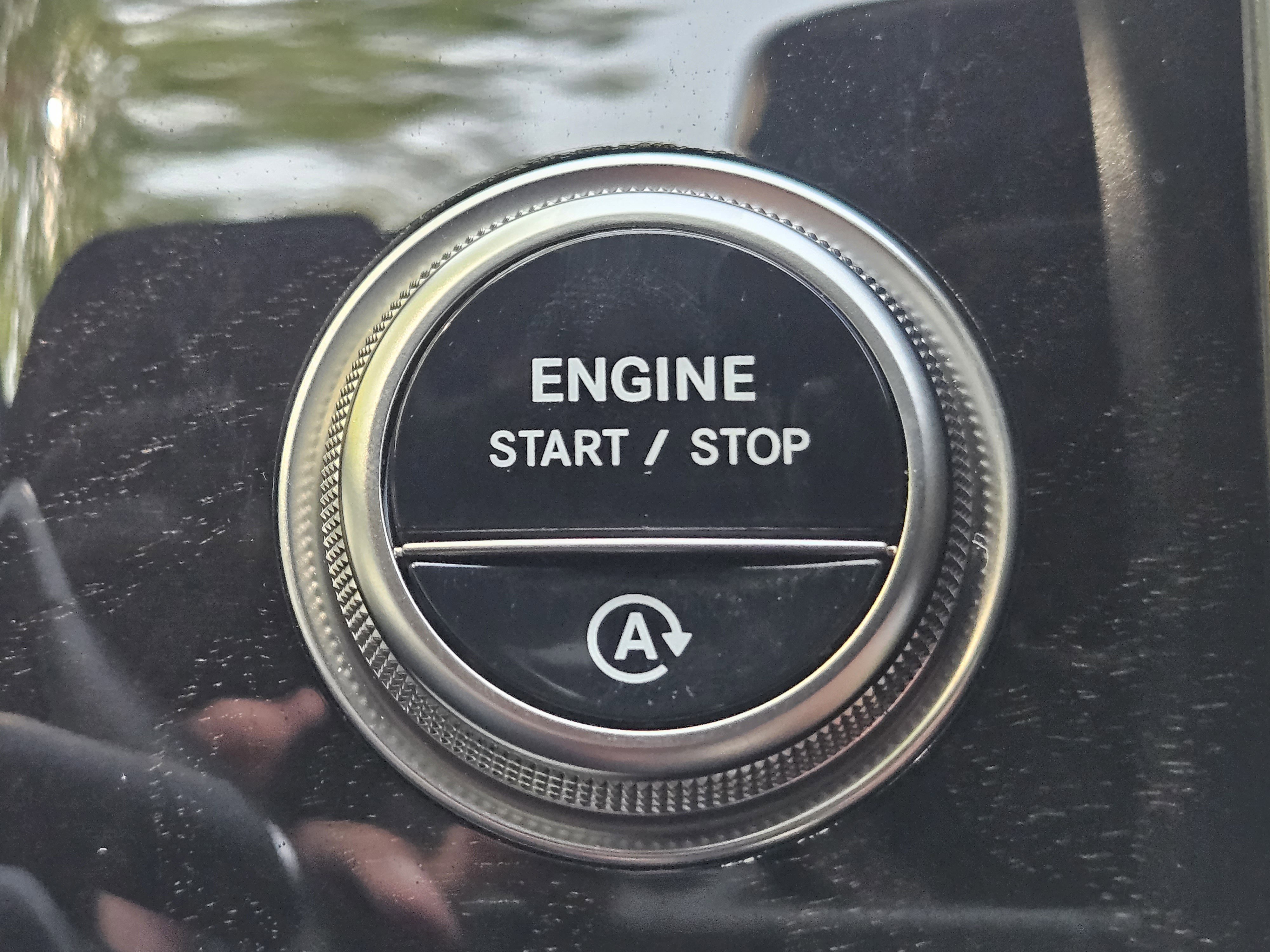 Certified 2025 Mercedes-Benz GLC 300 4MATIC image 30