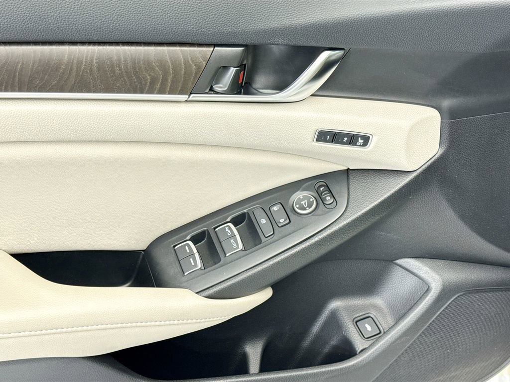 Used 2020 Honda Accord EX-L image 21