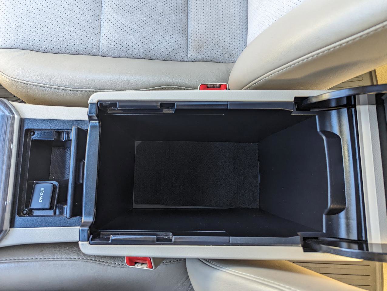 Used 2013 Toyota Camry XLE w/ Leather Pkg image 27