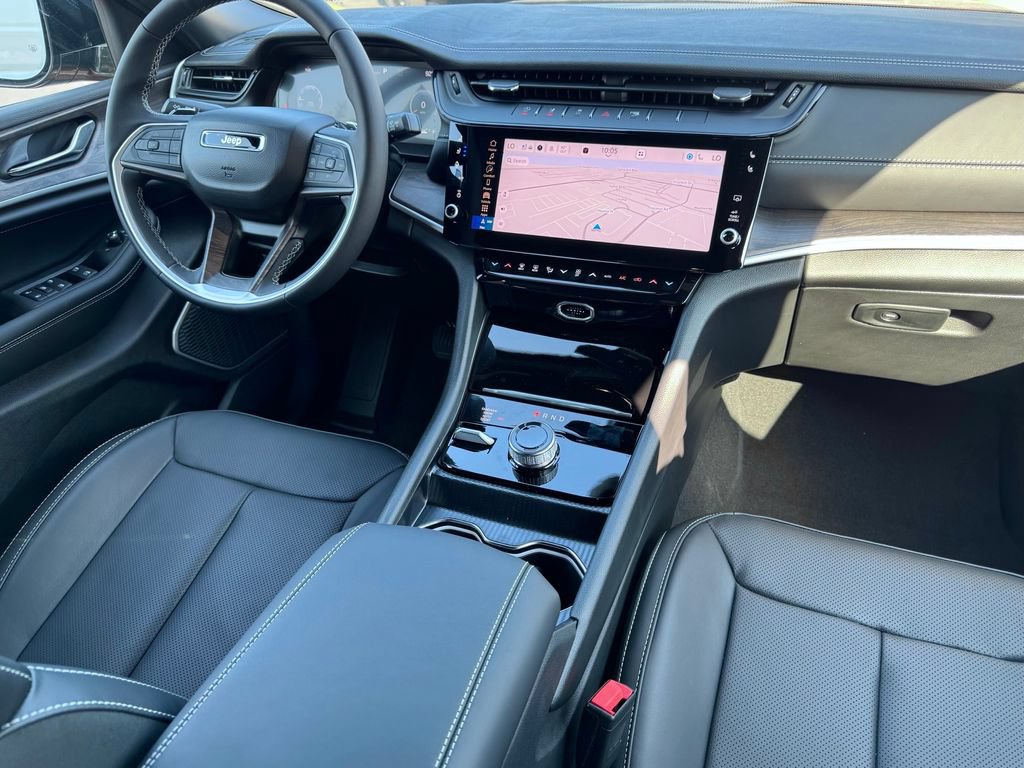New 2027 Jeep Grand Cherokee Limited AWD/4WD image 11