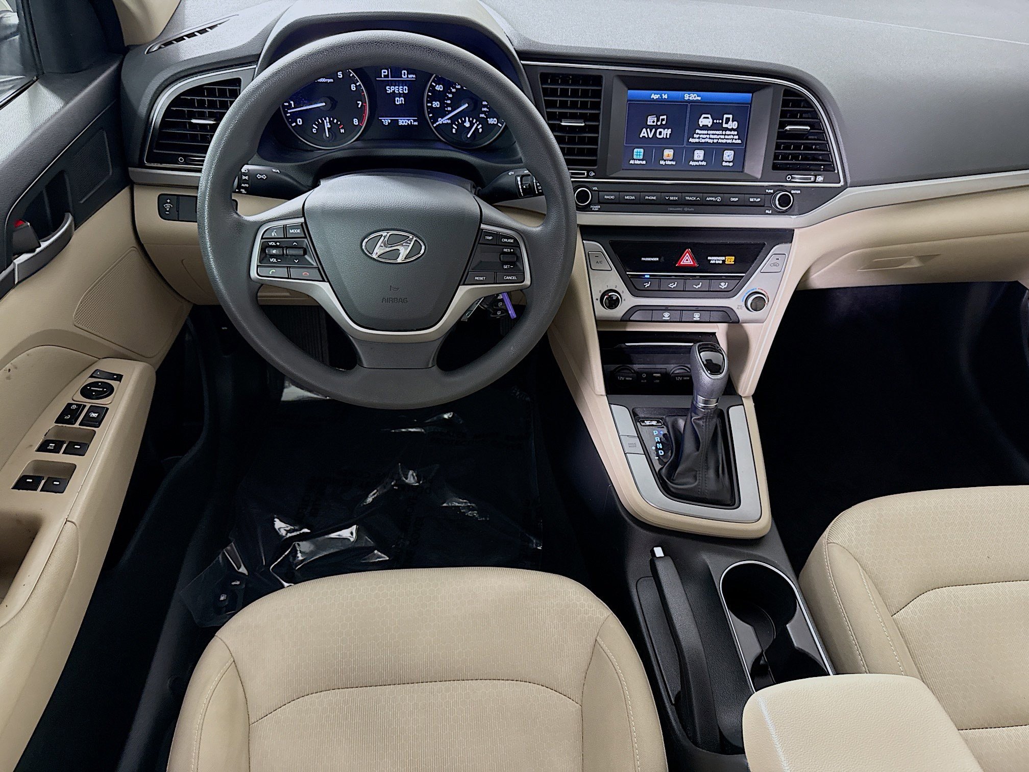 Used 2017 Hyundai Elantra SE image 17