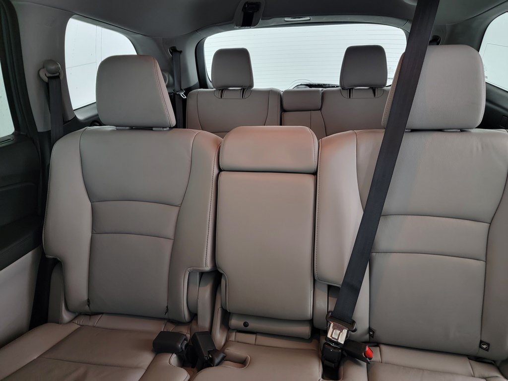 Used 2016 Honda Pilot Touring image 13