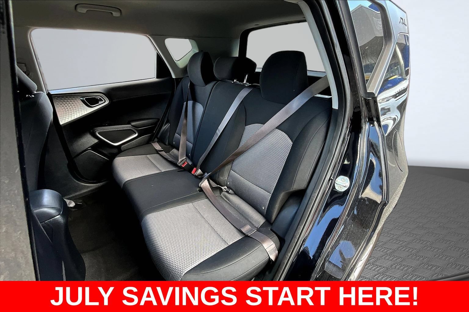 Used 2022 Kia Soul LX FWD image 27