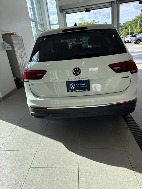 Used 2022 Volkswagen Tiguan SE AWD/4WD image 29