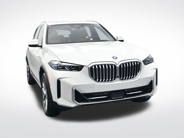 New 2026 BMW X5 xDrive50e image 11