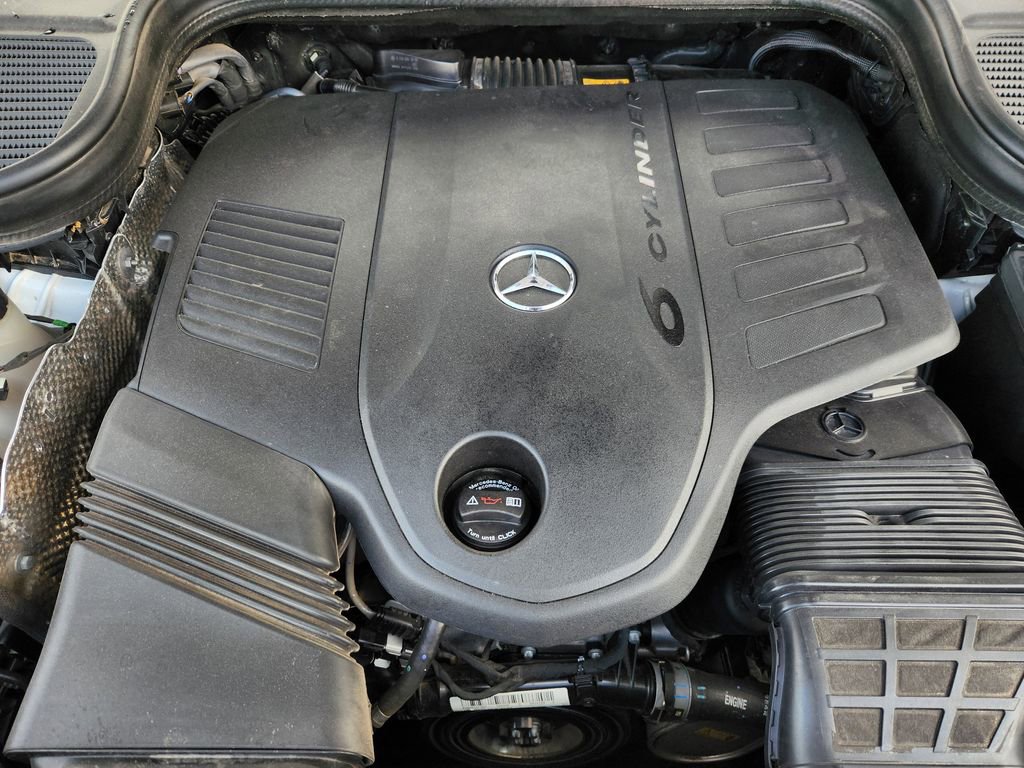 Used 2023 Mercedes-Benz GLS 450 4MATIC image 30