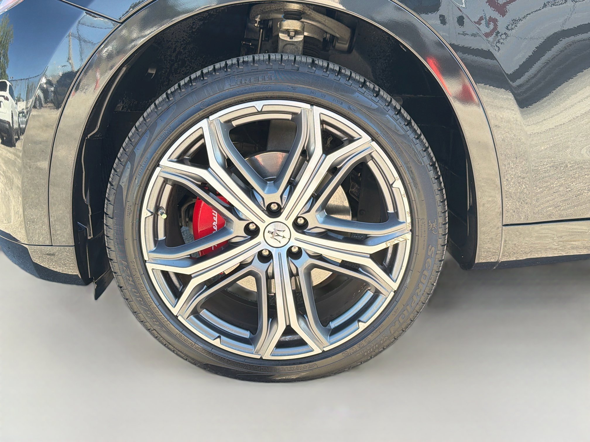 Used 2023 Maserati Levante GT AWD/4WD image 43