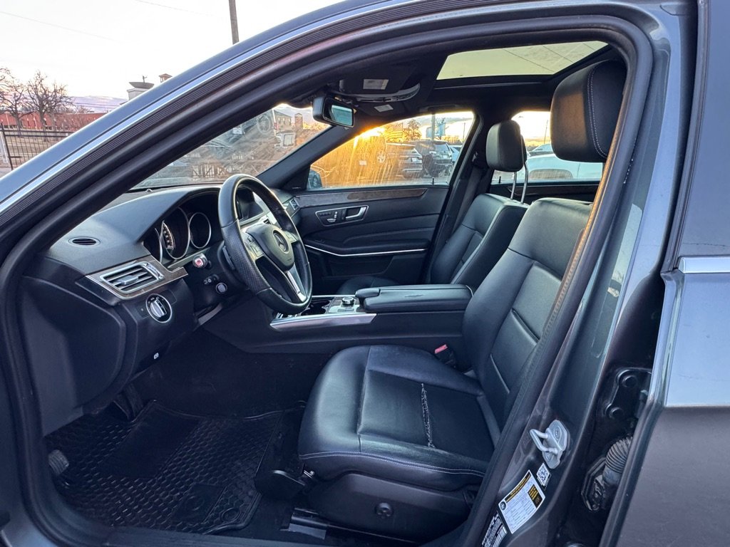 Used 2016 Mercedes-Benz E 350 4MATIC Sedan image 12