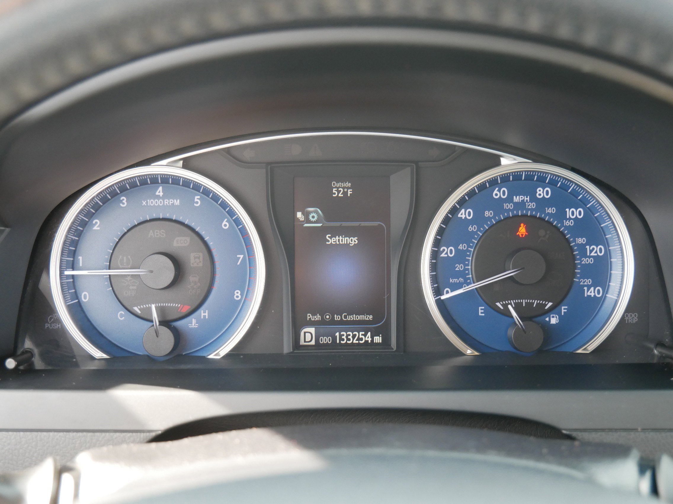 Used 2015 Toyota Camry XLE w/ Moonroof Package image 21