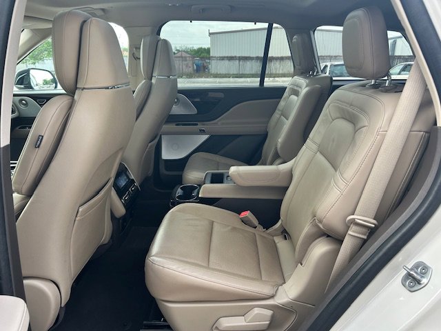 Used 2023 Lincoln Aviator Reserve w/ Equipment Group 201A image 14
