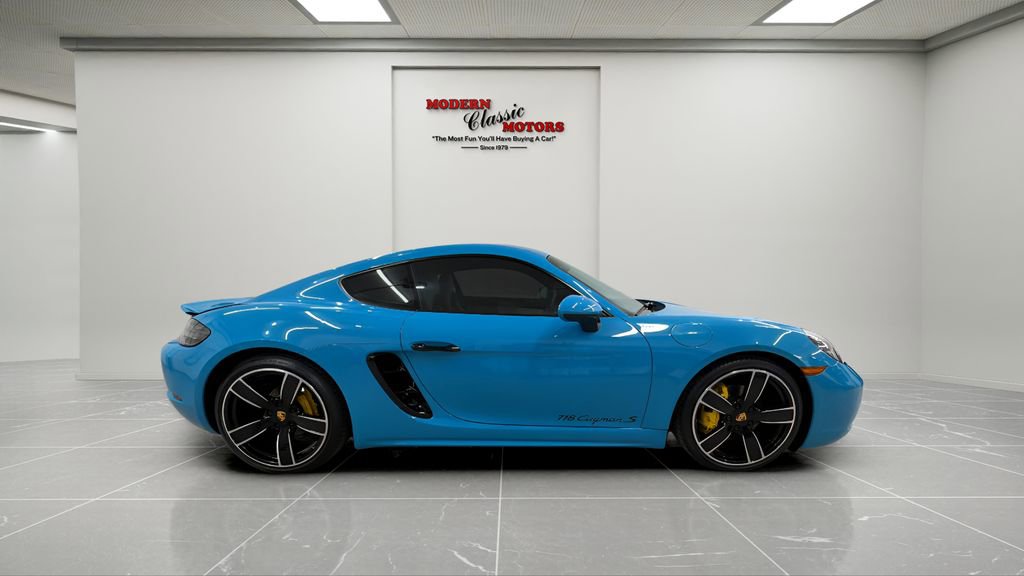 Used 2017 Porsche 718 Cayman S w/ Sport Chrono Package RWD image 8