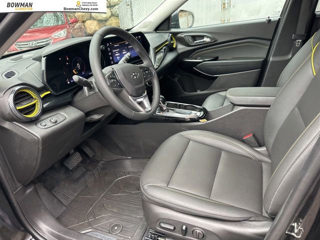 Used 2024 Chevrolet Trax ACTIV w/ Sunroof Package image 12
