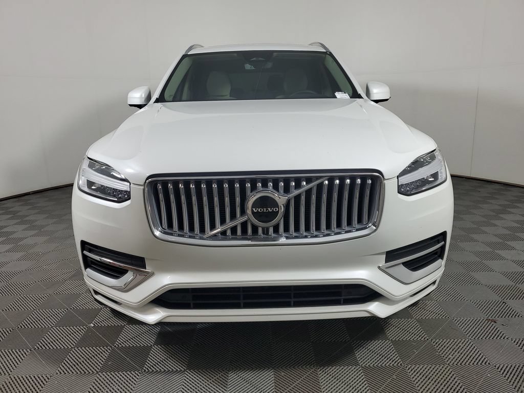 Certified 2025 Volvo XC90 T8 Core AWD/4WD image 2