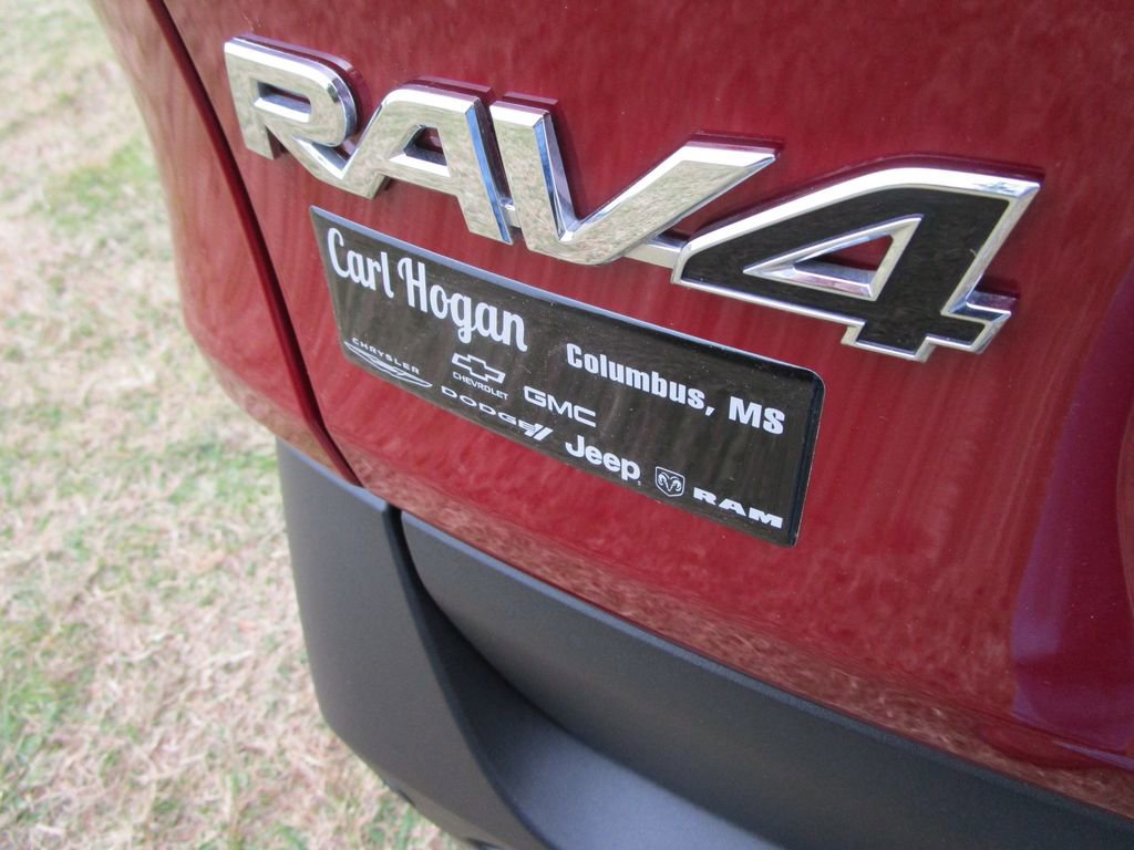 Used 2025 Toyota RAV4 Limited image 9