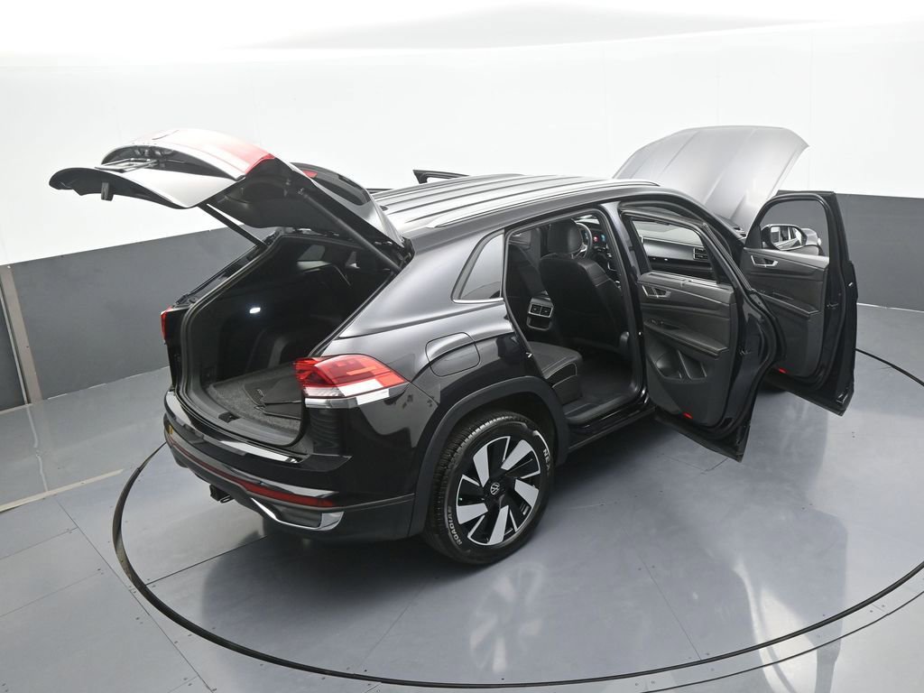 Used 2024 Volkswagen Atlas Cross Sport SE image 67