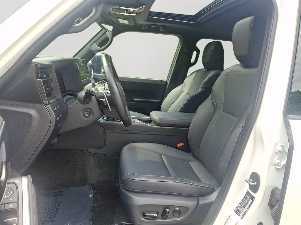 Used 2024 Lexus GX 550 w/ Cold Area Package AWD/4WD image 15