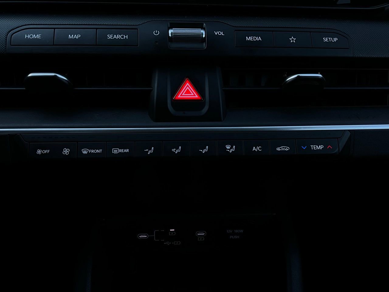 Used 2025 Kia K4 LXS image 28