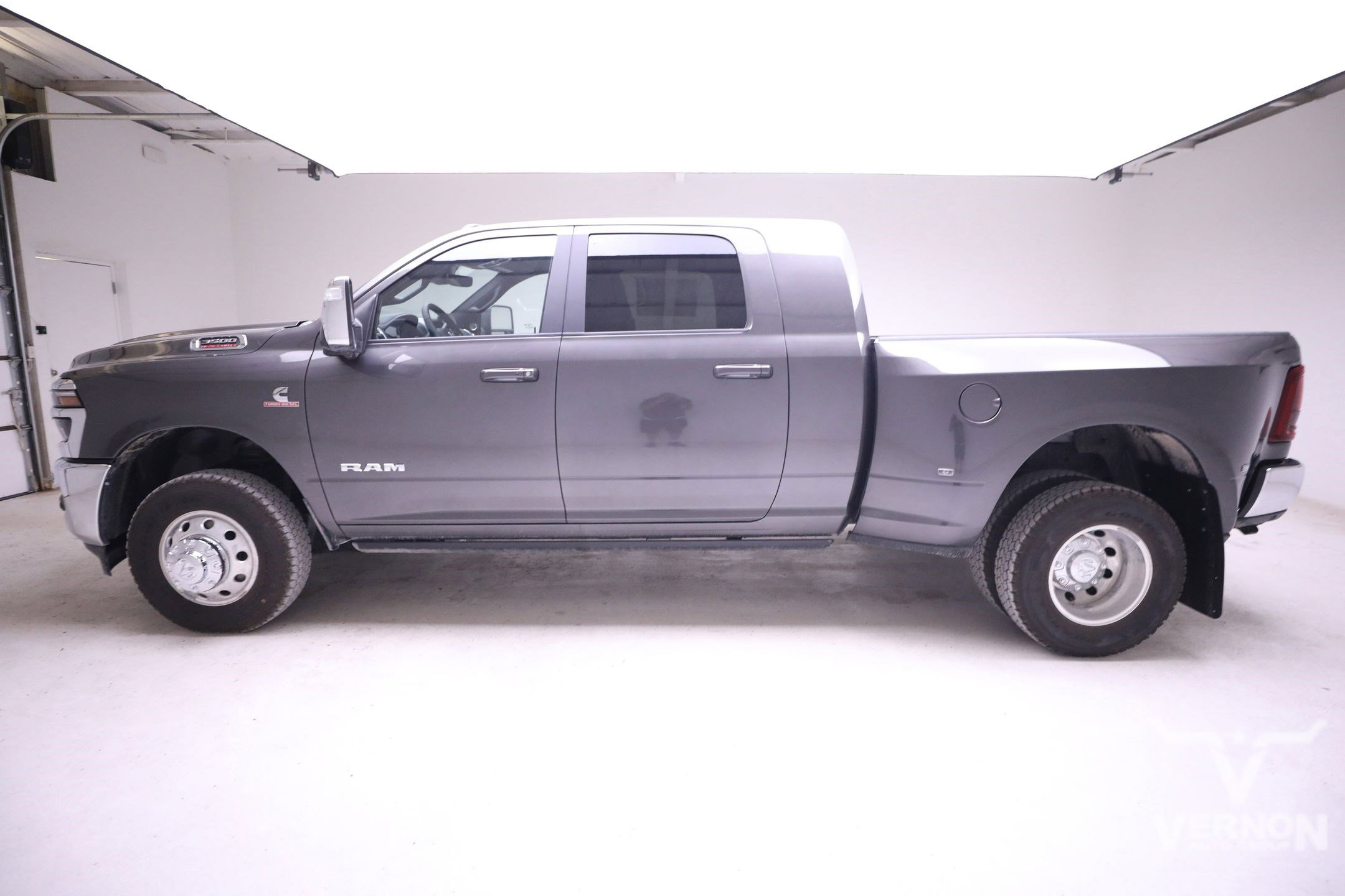 New 2025 RAM 3500 Laramie image 2