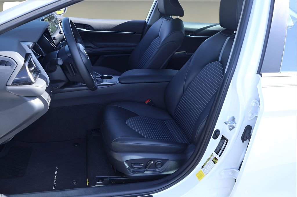 Certified 2023 Toyota Camry SE image 11