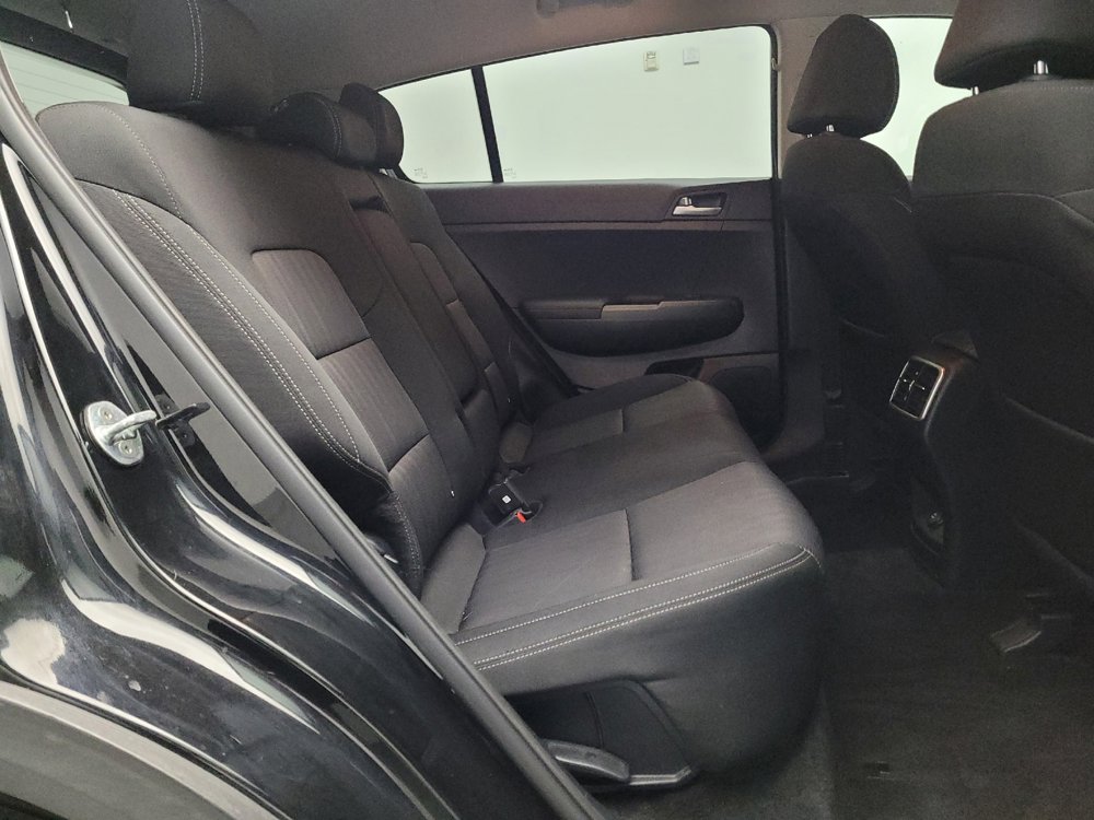 Used 2022 Kia Sportage LX image 19