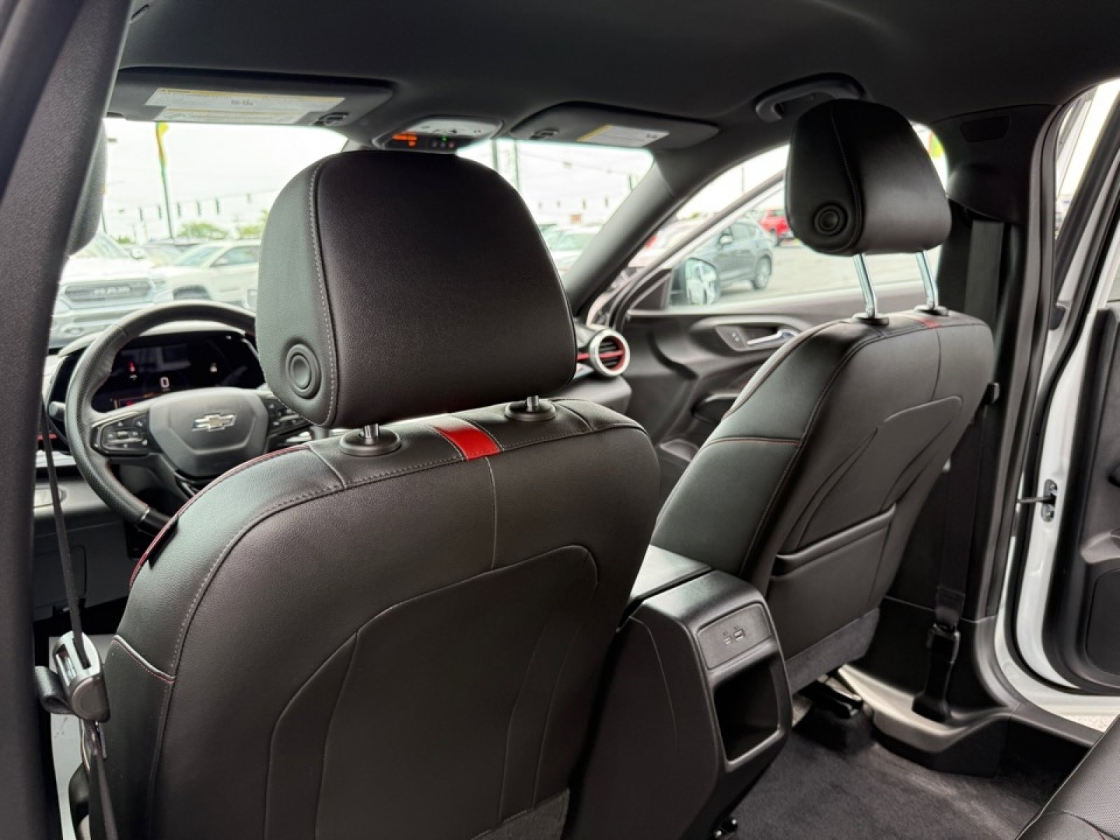 Used 2024 Chevrolet Trax RS w/ Driver Confidence Package image 18