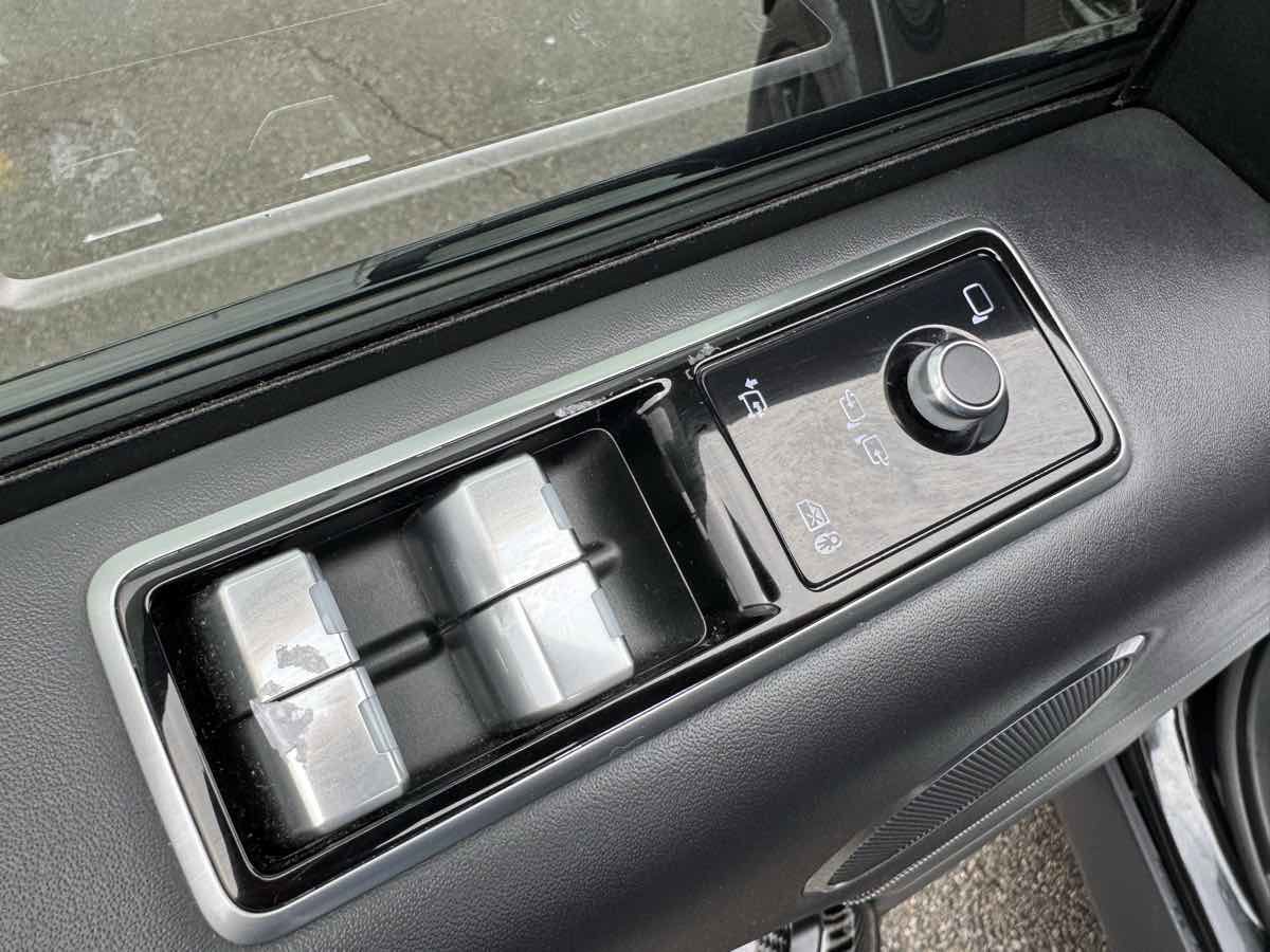Used 2019 Land Rover Range Rover Sport SVR AWD/4WD image 29