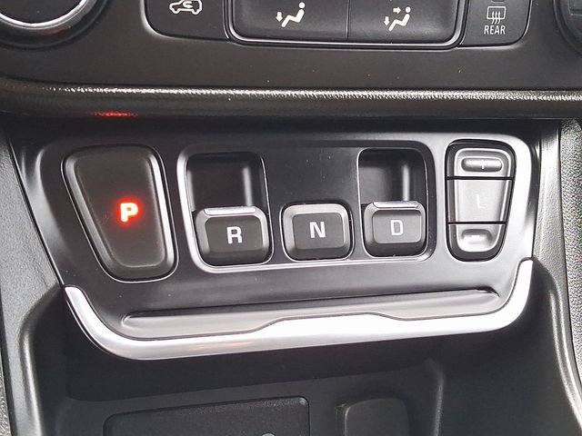 Used 2018 GMC Terrain SLE image 15