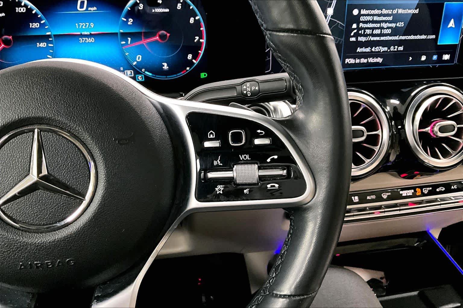 Certified 2021 Mercedes-Benz GLB 250 4MATIC image 25