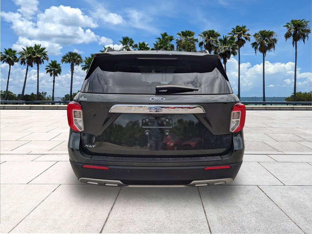 Used 2023 Ford Explorer XLT w/ Equipment Group 202A image 8