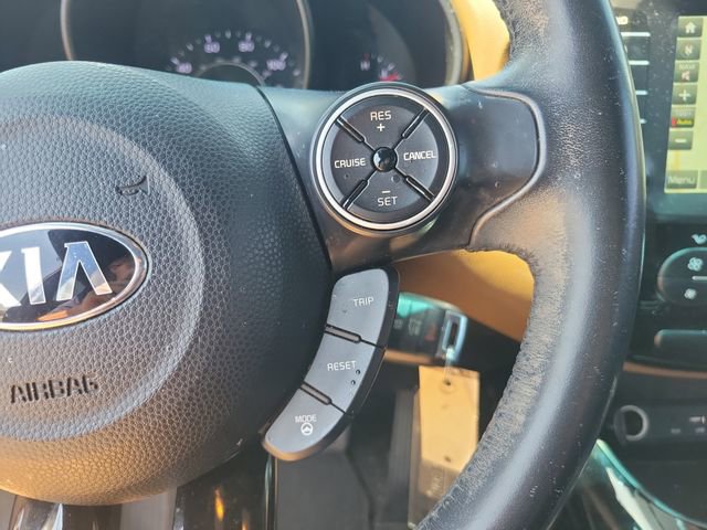 Used 2016 Kia Soul + w/ Audio Package FWD image 19