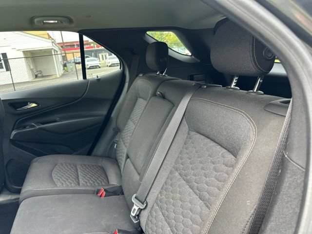 Used 2018 Chevrolet Equinox LT FWD image 16